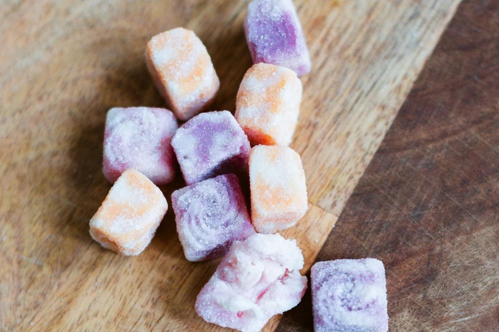 Sugar-coated calcium gummies